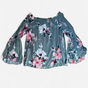 White House Black Market blouse size M